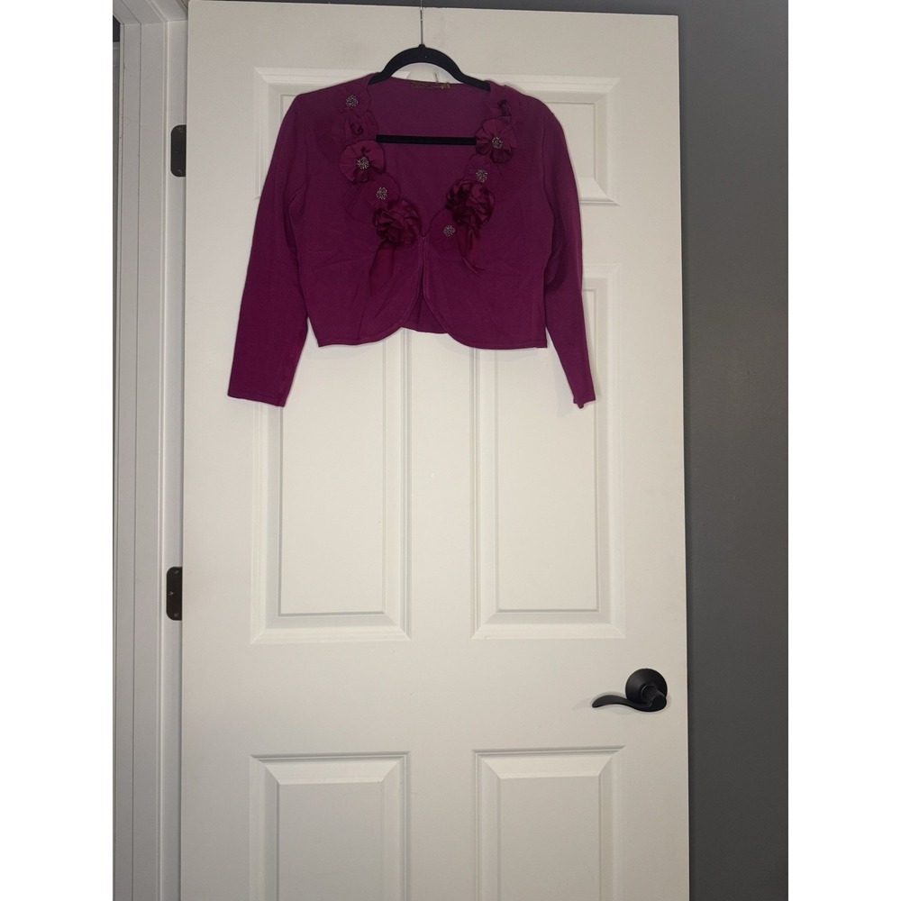 Belldini Magenta Cropped Bolero Cardigan Large W Floral Chain Decor